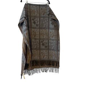Amanda Smith Shawl Wrap One Size NWT Winter Wrap Chic Leaf Print Brown Gray